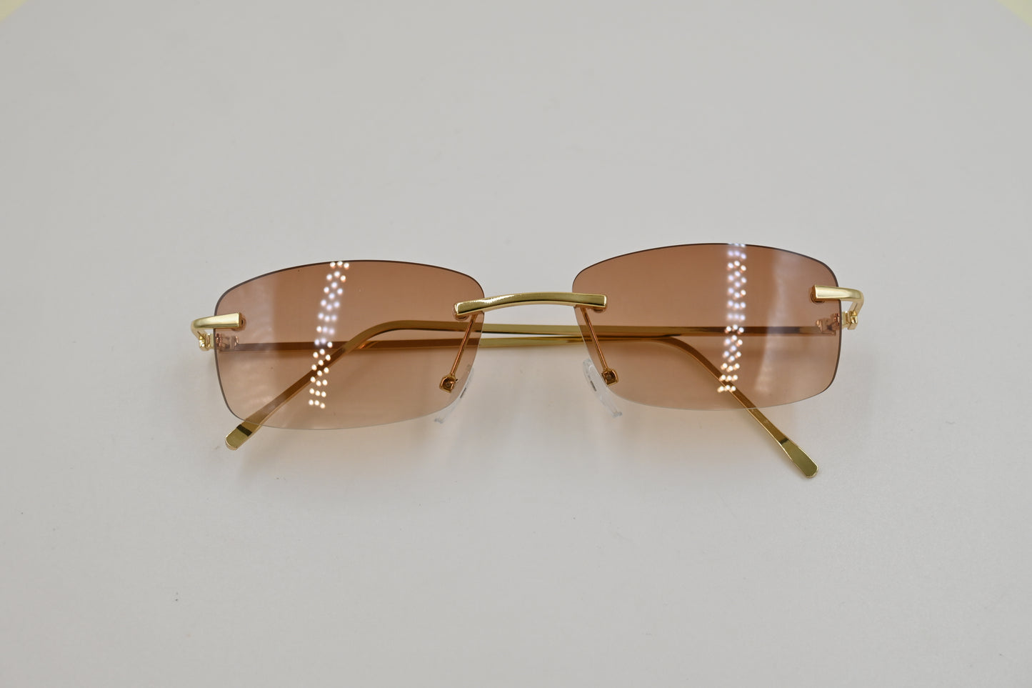 Lentes retro en café