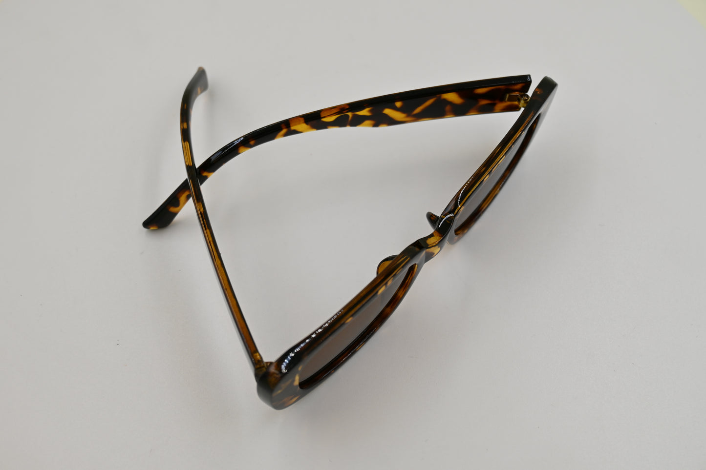 Lentes rectangular en carey