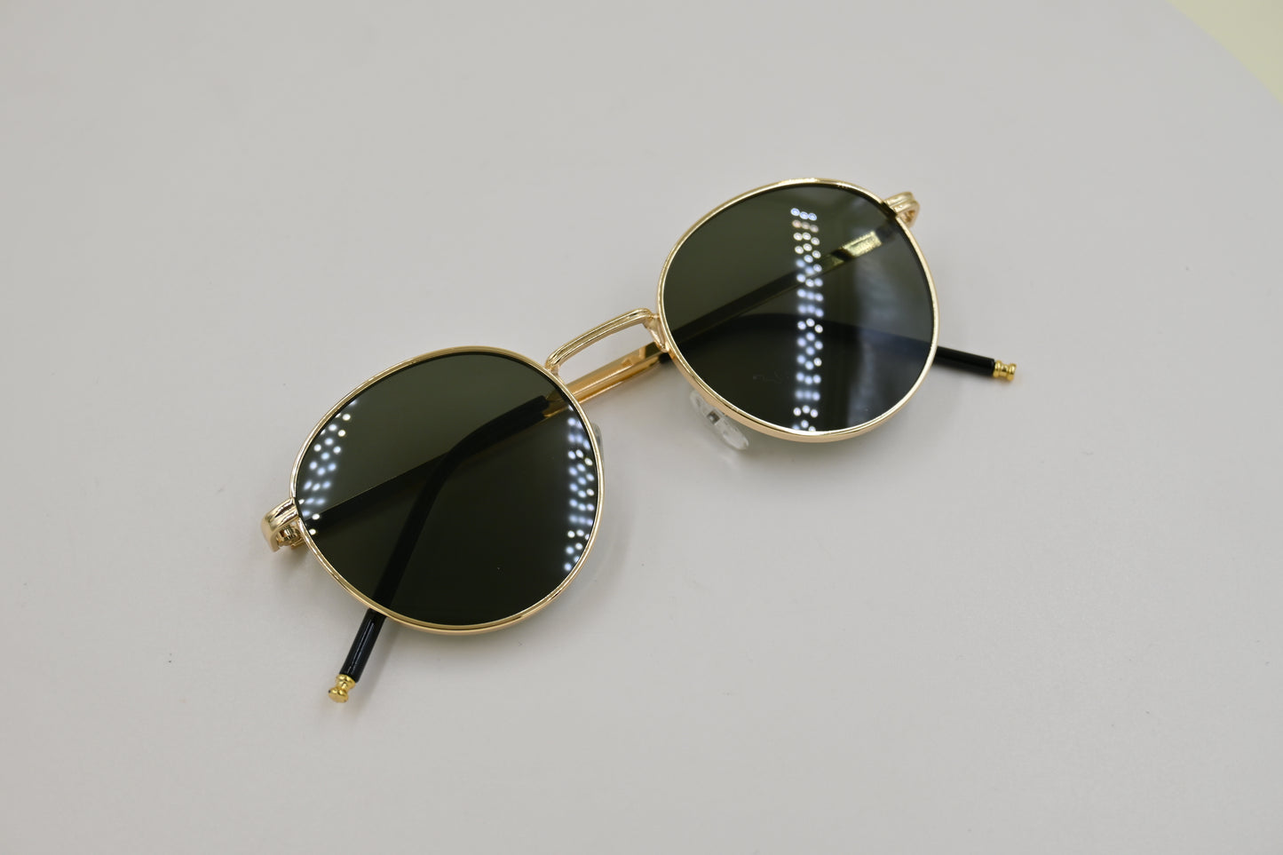 Lentes redondos en negro